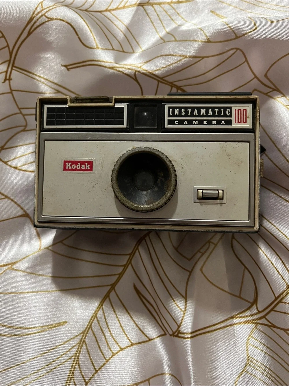 Kodak Instamatic 100 White and Black Retro Pocket Camera